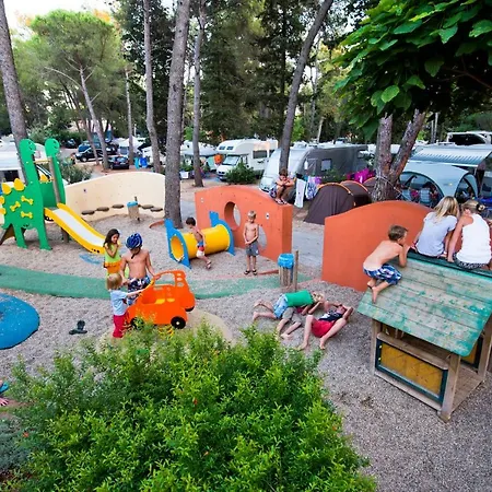 Adria More Mobile Homes Zaton * Nin